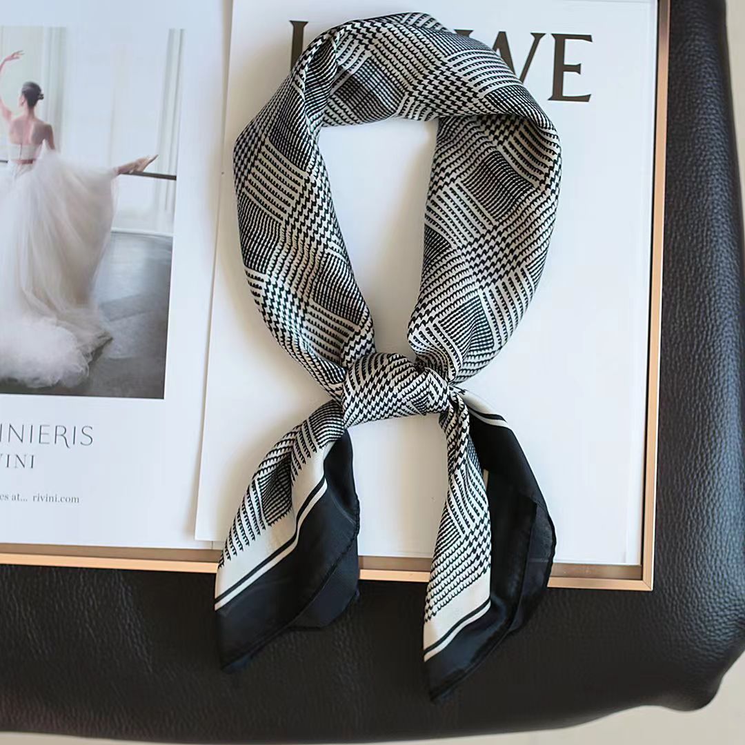 Yeni moda Zebra baskılı kare e - Silk Scarf Square incelemesi ve fiyatı